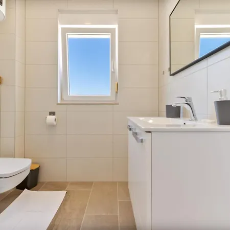 Zenta Villa *